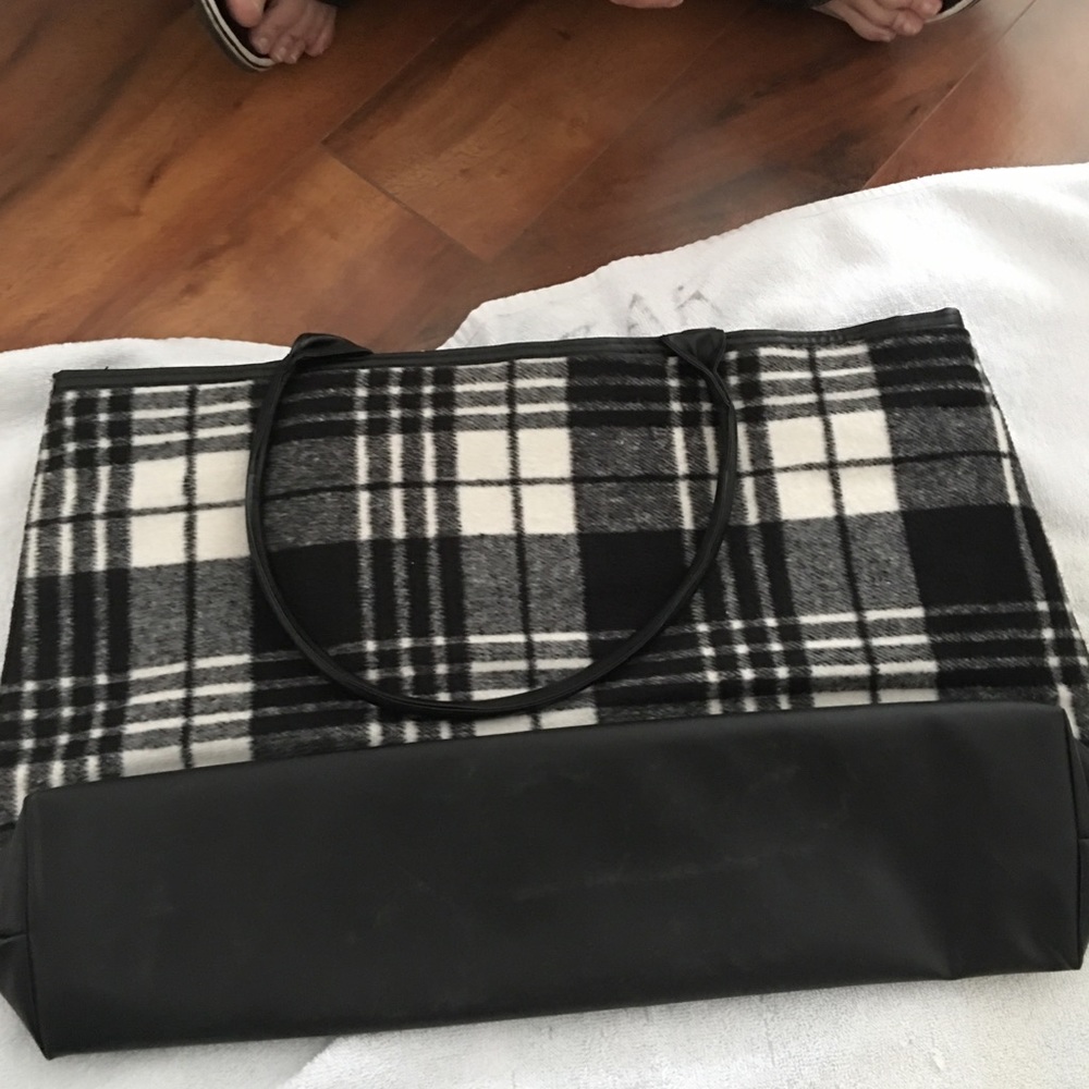 Black/white plaid large tote bag - Picture 3 of 3